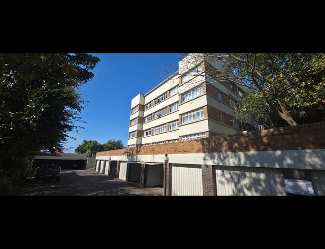 3 BEDROOM APARTMENT FOR SALE IN BULWER